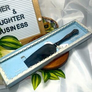 Treasure Masters Cake Knife Forged Blade Vintage Handle 9 1/2" Pie Server
